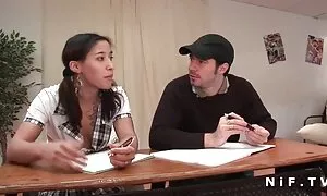 Die beiden Freunde beschlossen, Spaß im Bad zu haben. Sie verstehen sich nicht und verstehen nicht, warum sie in ein Bad voller heißem Wasser gehen. Das Ganze wurde unterbrochen, und sie hatten vorläufige Dolch, reife damen porno bereit, die Aufnahme zu starten. Ihre dünnen und zarten Finger halten die Muschi und lassen den Körper von ihr bis zum Orgasmus zittern.