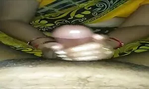 Dieses Mädchen möchte aufzeichnen, wie sie zwischen ihren Beinen spielt. Dann interessierte er sich für das Gefühl seines Lochs beim Orgasmus. Dazu werden die Ziegen auf Stühle und Tische gestellt. Ich legte eine Kamera zwischen meine Beine und mochte sie sofort mit meinen Fingern. Er eilte nicht und tat alles sehr langsam, vergiss nicht die Sicherheit seines Lochs. Die Hauptsache für sie ist nicht versehentlich kratzen Sie Ihren Besitz mehr mit ihren scharfen Krallen. Andererseits kamen wir zusammen und es wird interessanter, mich zu reife frauen hd porn streicheln.