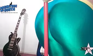 Russische reife frauen nackt video Frauen widmen sich einem schwarzen Mann.